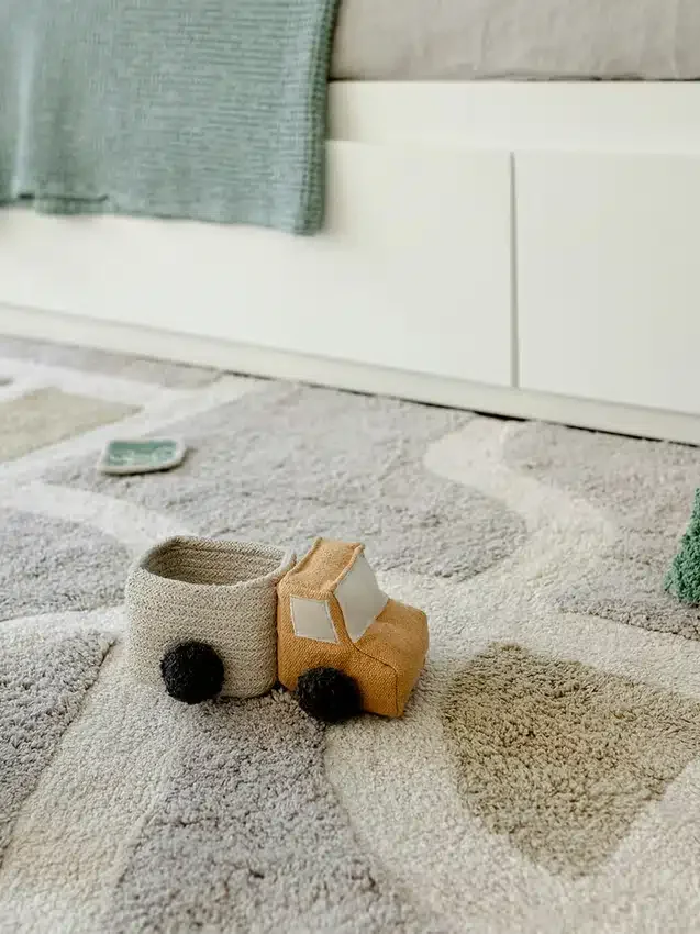 Alfombra de juego mediana lavable Ecocity de Lorena Canals
