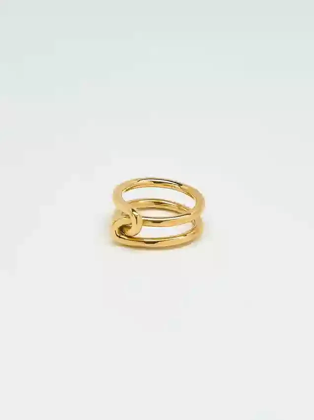 Anillo de doble nudo dorado de Admiral Row
