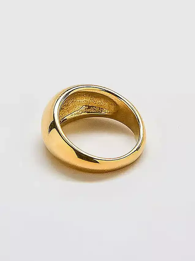 Anillo grueso con forma de cúpula de Admiral Row