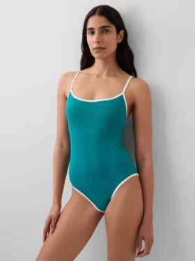 Bañador con cuello redondo