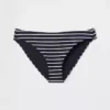Bikini clásico de las partes de abajo