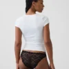 Bikini tipo «cheeky» de encaje