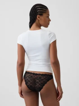 Bikini tipo «cheeky» de encaje