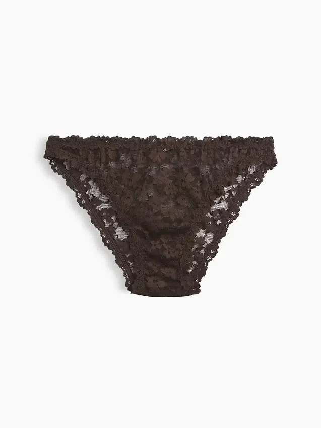 Bikini tipo «cheeky» de encaje