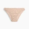 Bikini tipo «cheeky» de encaje
