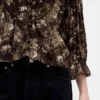 Blusa con cuello en V y volantes