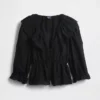 Blusa con cuello en V y volantes