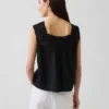 Blusa de cuello cuadrado de croché en mezcla de lino