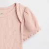 Body de mangas abullonadas con tejido de canalé fino de la colección «Baby First Favorites»