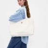 Bolso tote de mezclilla con el logotipo del oso Brannan