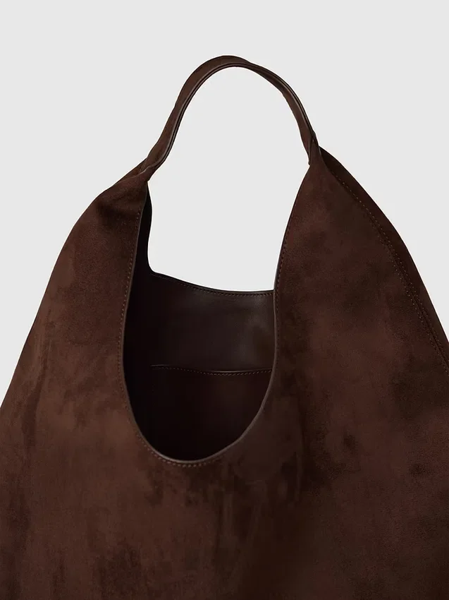 Bolso tote holgado de gamuza vegana