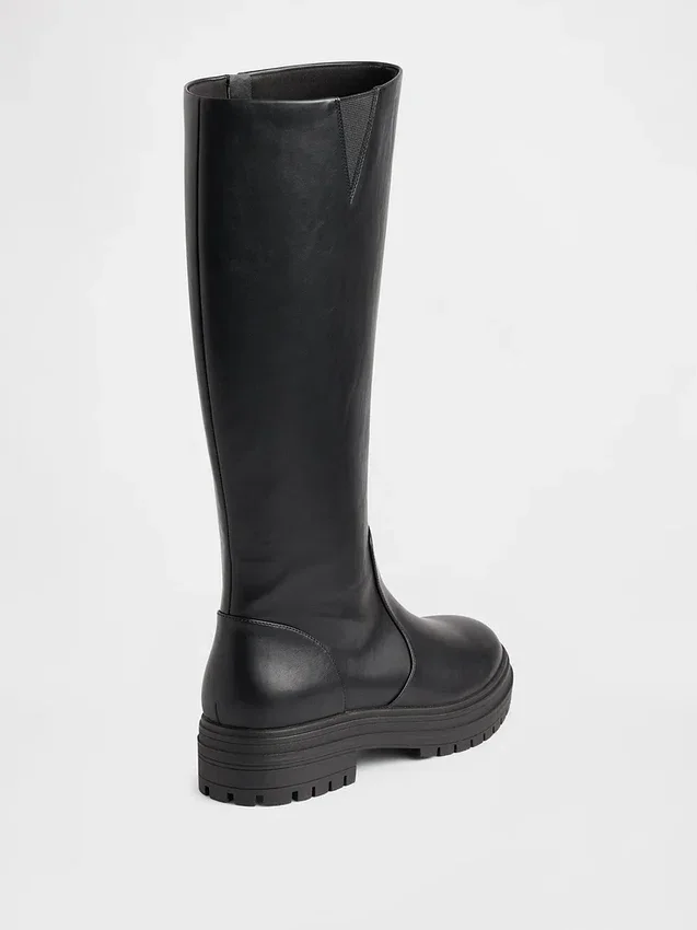 Botas altas de cuero vegano con suela de tacos