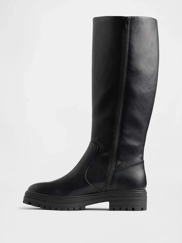 Botas altas de cuero vegano con suela de tacos