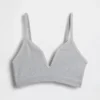 Bralette triangular sin costuras con tejido acanalado