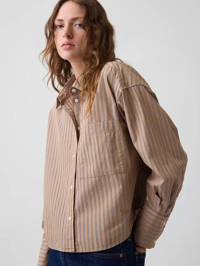 Camisa corta oversize de popelín de algodón orgánico
