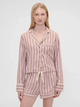 Camisa de pijama de franela a rayas holgada de GAP × Summer Fridays