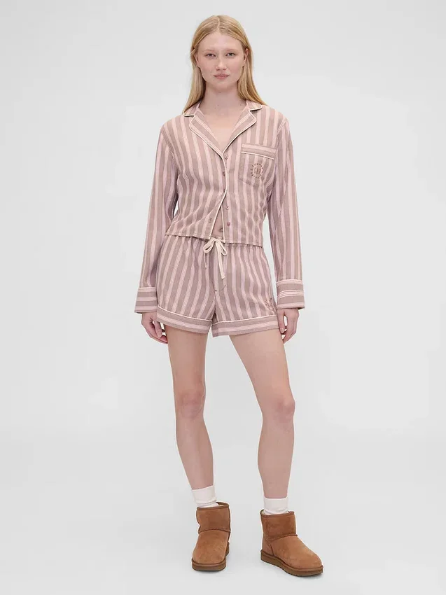 Camisa de pijama de franela a rayas holgada de GAP × Summer Fridays