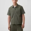 Camisa utilitaria de corte holgado y dobladillo recto