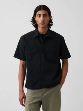 Camisa utilitaria de corte holgado y dobladillo recto