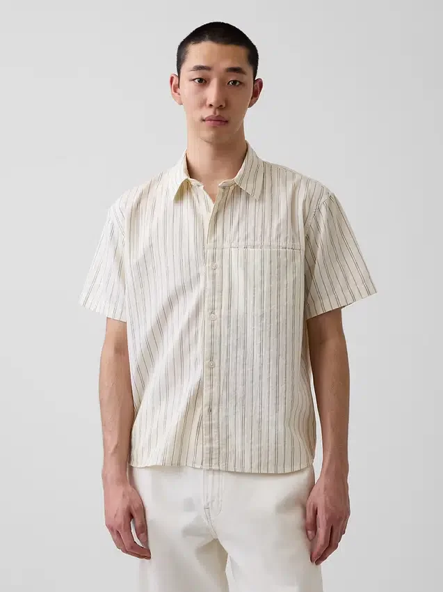 Camisas de corte holgado con dobladillo curvo y rayas de seersucker