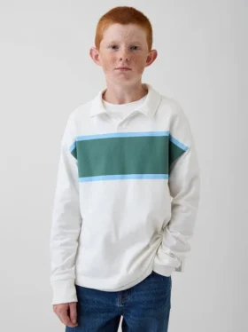 Camisas infantiles de tejido grueso y corte holgado