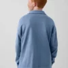 Camisas infantiles de tejido grueso y corte holgado
