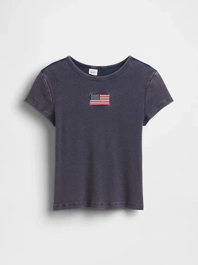 Camiseña infantil de canalé con bordados