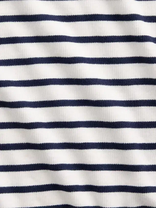 Camiseña infantil de canalé con bordados