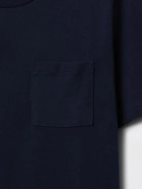Camiseta con bolsillo para niños