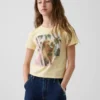 Camiseta con diseño gráfico para niños