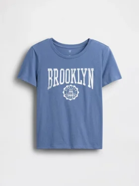 Camiseta con diseño gráfico para niños