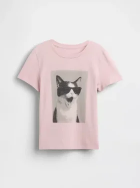 Camiseta con diseño gráfico para niños