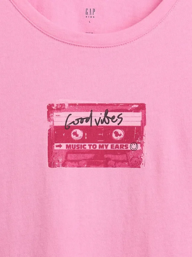 Camiseta con diseño gráfico para niños