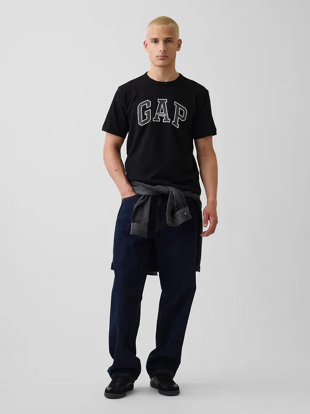 Camiseta con el Arch Logo de Gap