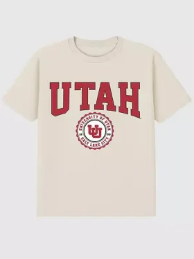 Camiseta con gráfico oscuro del sello universitario de la Universidad de Utah