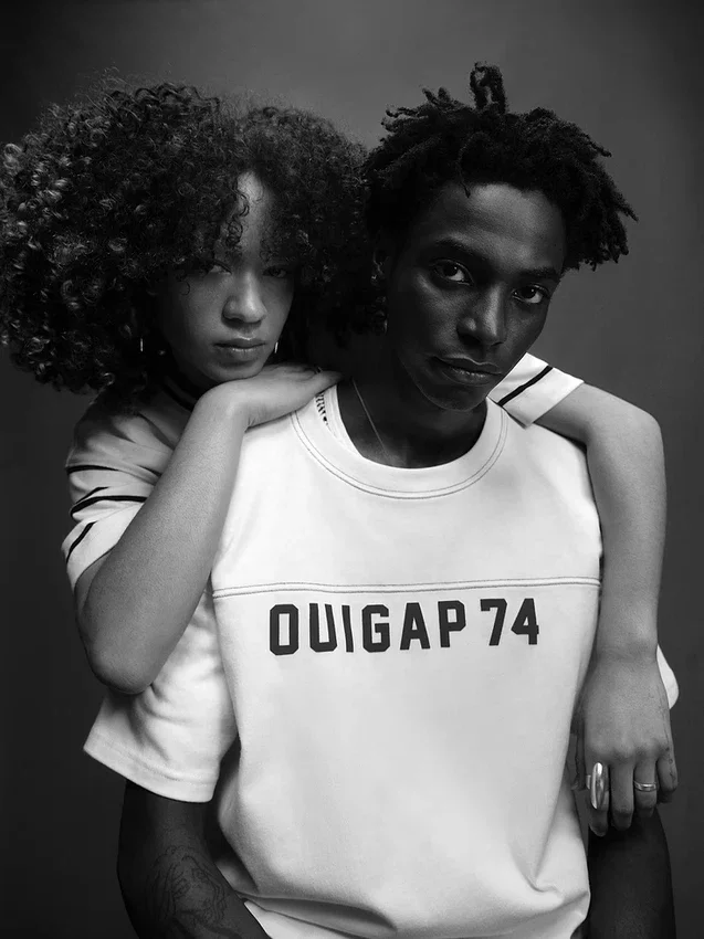 Camiseta corta de jersé grueso con logotipo de Ouigap