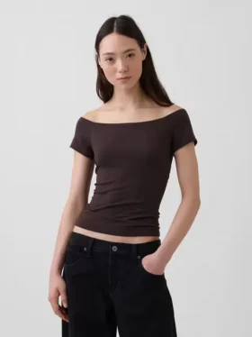 Camiseta corta de jersey de punto tupido con hombros al aire