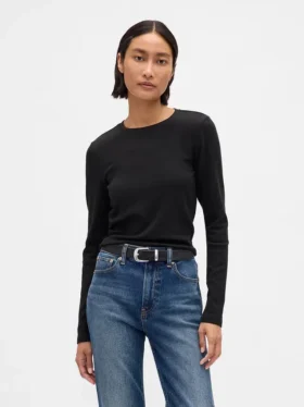 Camiseta corta moderna