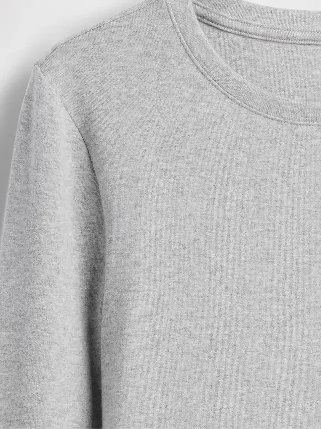 Camiseta corta moderna