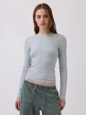 Camiseta de canalé moderna