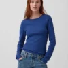 Camiseta de canalé moderna