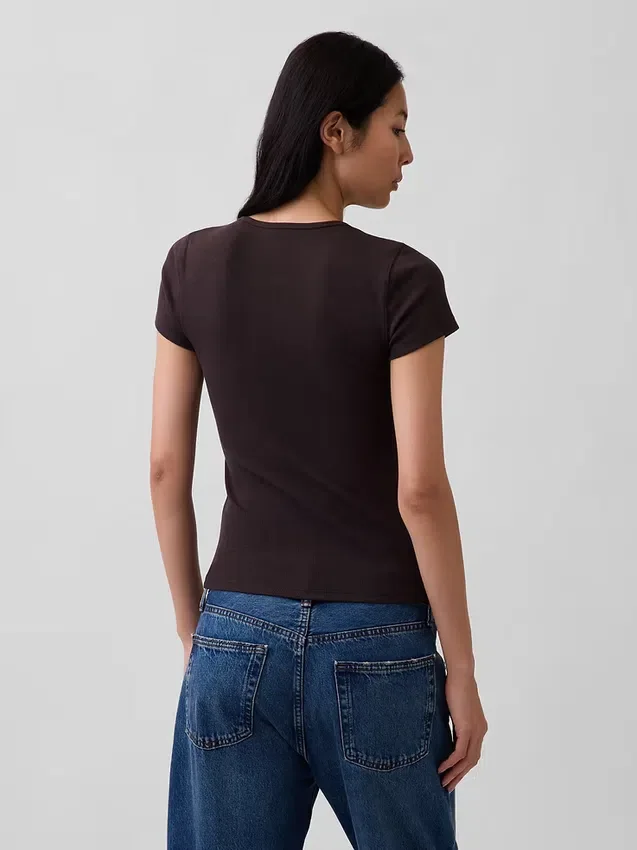 Camiseta de canalé moderna