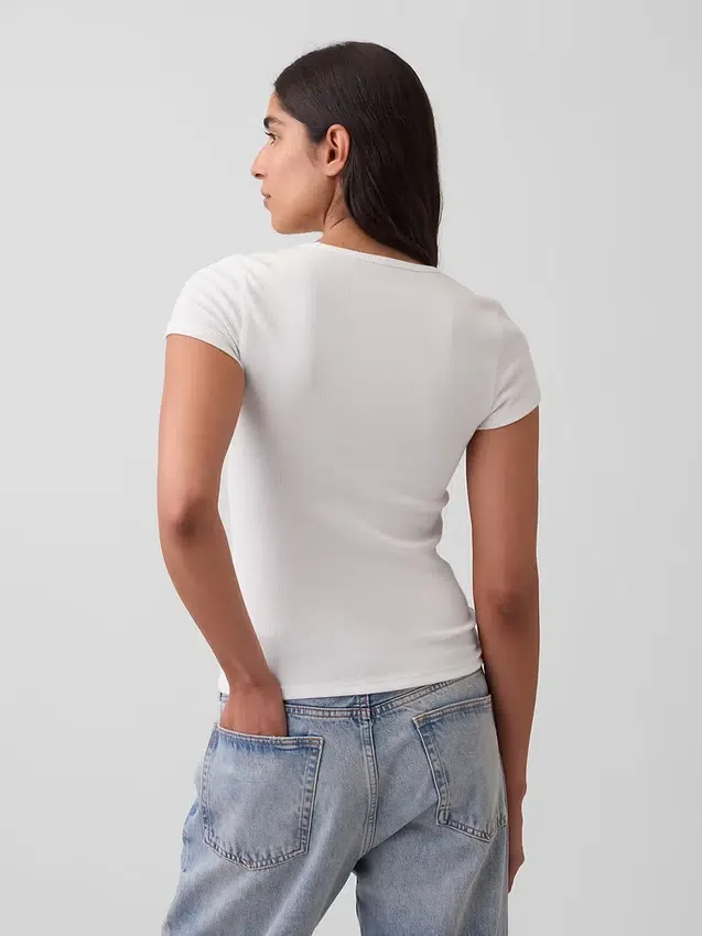 Camiseta de canalé moderna