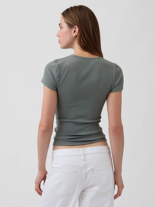 Camiseta de canalé moderna