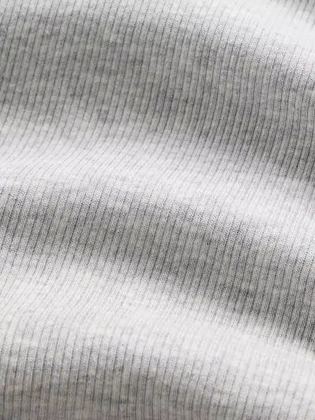 Camiseta de canalé moderna