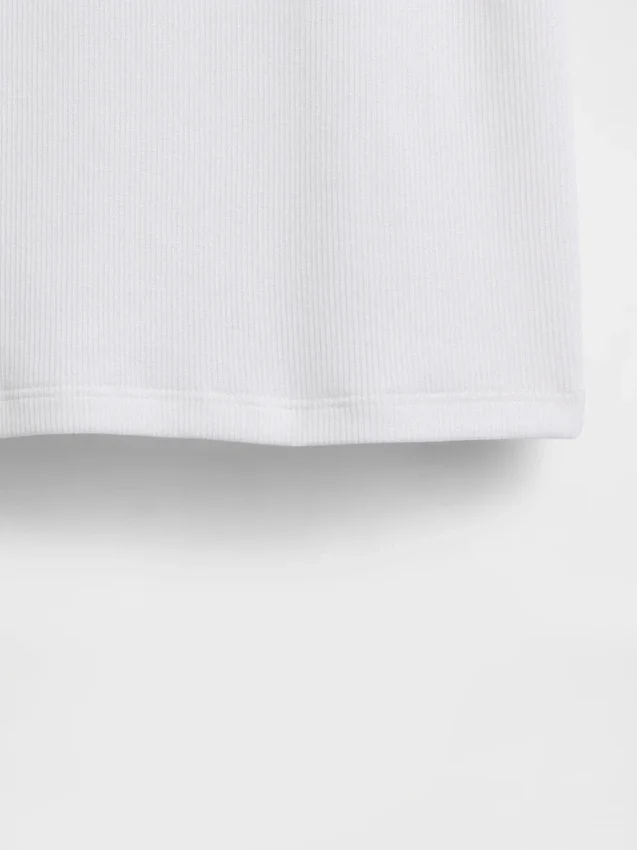 Camiseta de canalé moderna