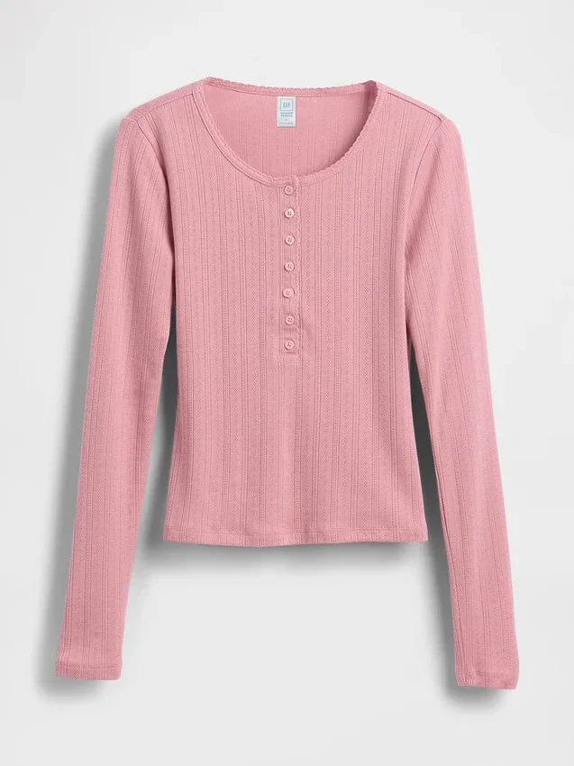 Camiseta de pijama tipo Henley con punto calado de GAP × Summer Fridays