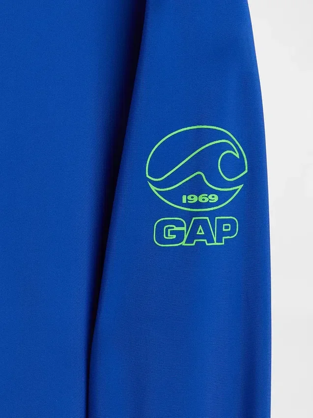 Camiseta de protección solar con logo para niños