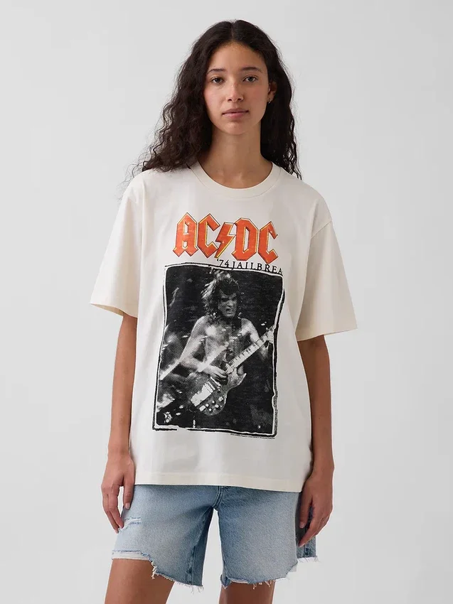 Camiseta gráfica holgada de AC/DC