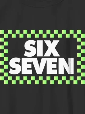 Camiseta infantil con diseño a cuadros de Six Seven